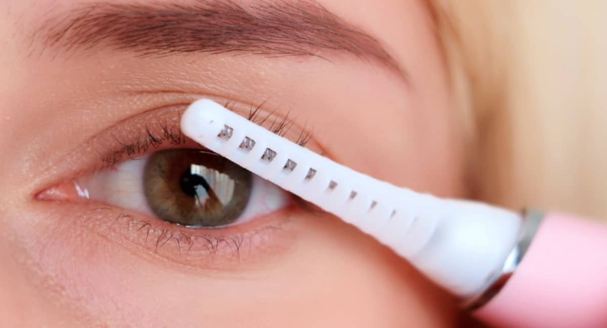 Electric Eyelash Curler Review